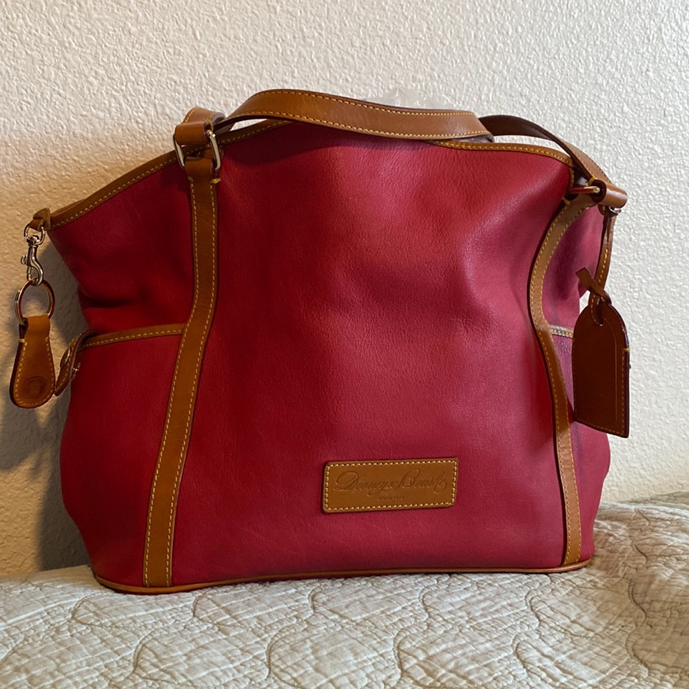 Dooney and Bourke pink tote bag